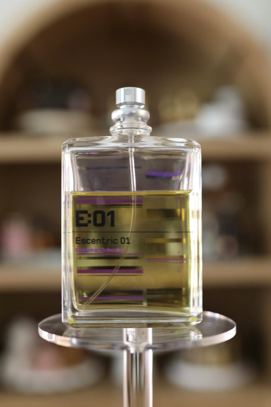 Escentric 01 by Escentric Molecules